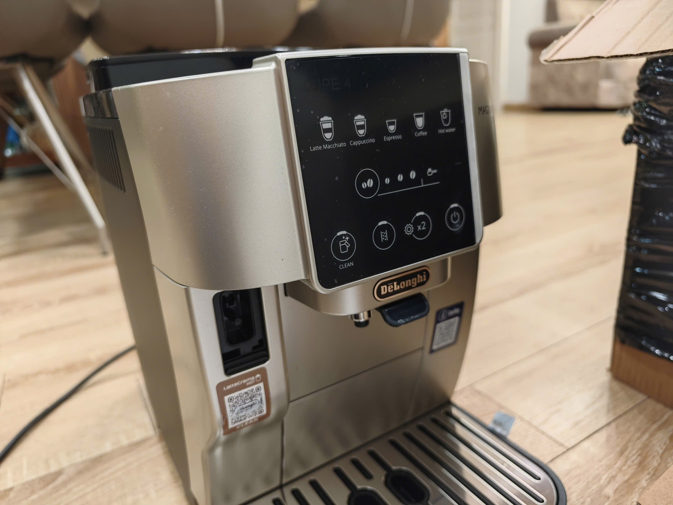Máy pha cà phê tự động DeLonghi Magnifica Start ECAM220.80.SB Hàng trưng bày
