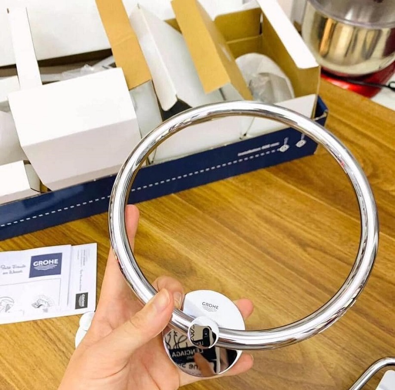 Bộ phụ kiện phòng tắm 4 món Grohe 40776001