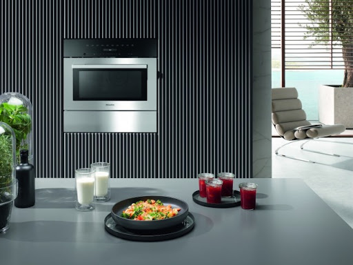 Lò vi sóng âm tủ Miele M 7140 TC
