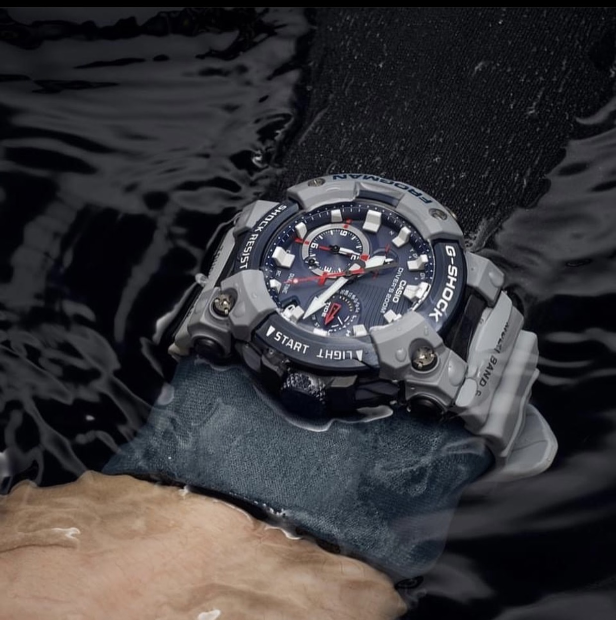 Royal Navy x G-Shock Frogman GWF-A1000RN-8A