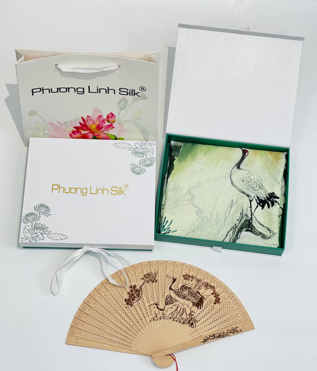 KHĂN LỤA CAO CẤP _ QUÀ TẶNG 20/10 !