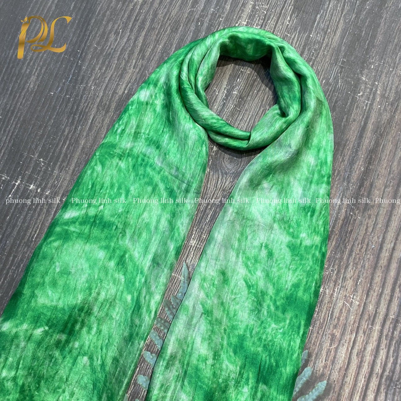 KHĂN LỤA NHẸ 100% TƠ TẰM LOANG KHỐI