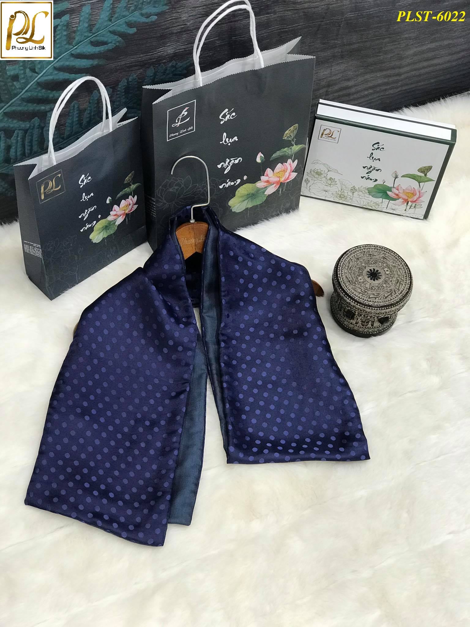 KHĂN LỤA SATIN ỐNG 02