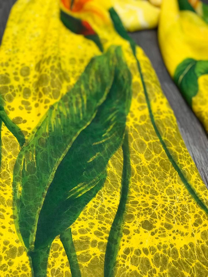 KHĂN LỤA VẼ TAY THỦY ẤN ĐỘC BẢN THIÊN ĐIỂU