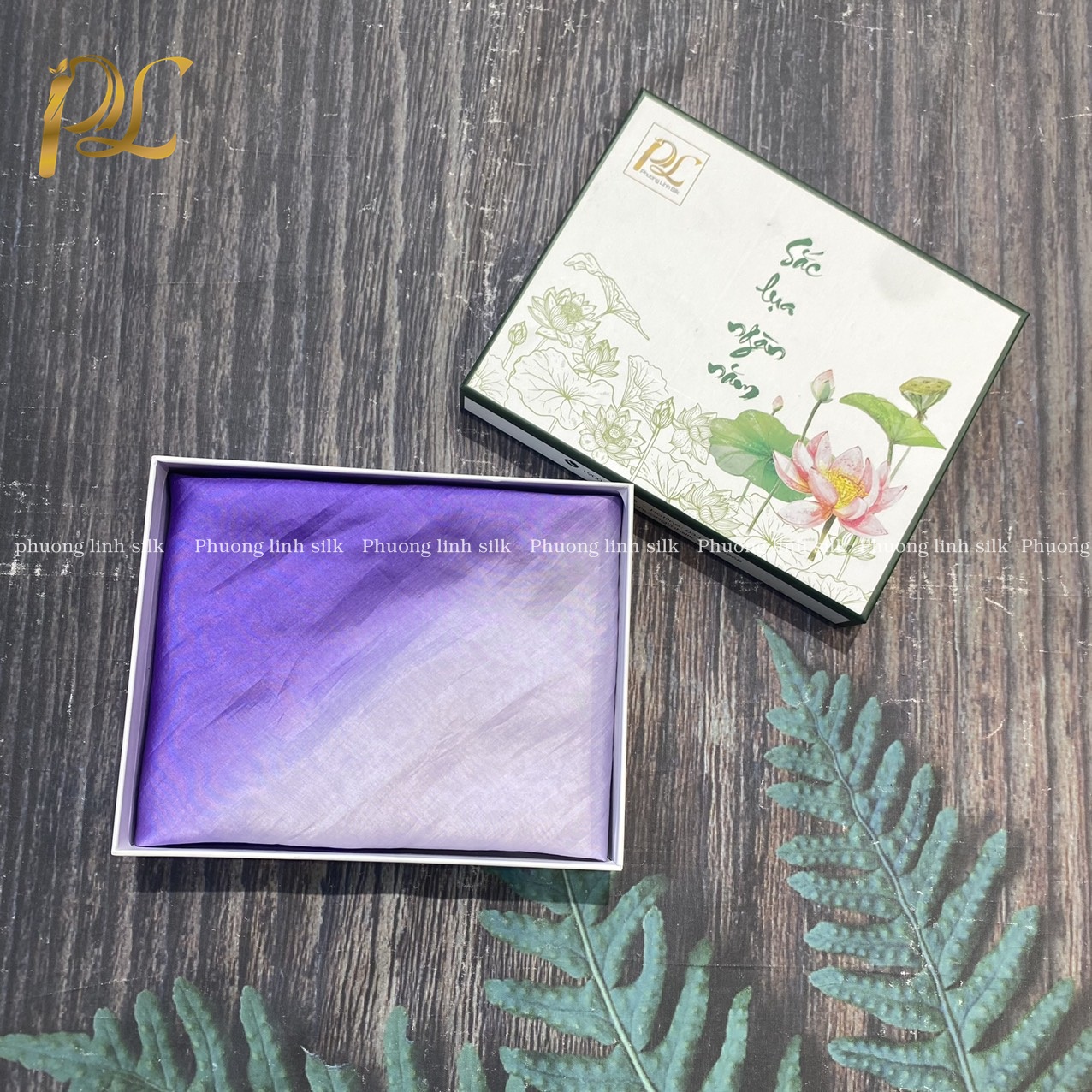 KHĂN LOANG BA MÀU NGHỆ THUẬT