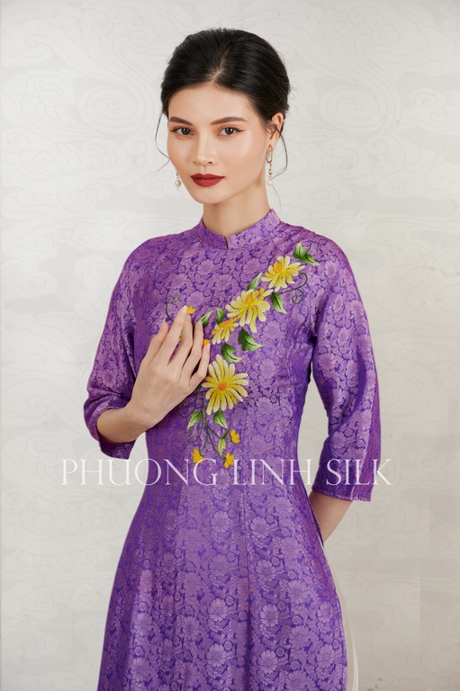 Áo Dài Truyền Thống Thêu Tay Hoa Cúc Vàng Màu Tím Trắng | Phương Linh Silk