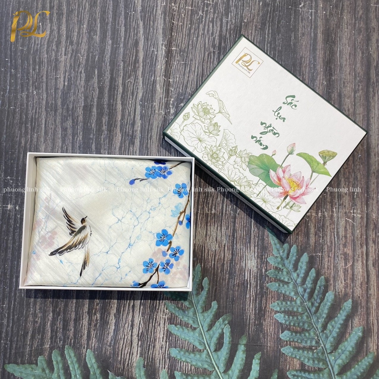 KHĂN LỤA VẼ TAY THỦY ẤN ĐỘC VẼ HOA ĐÀO