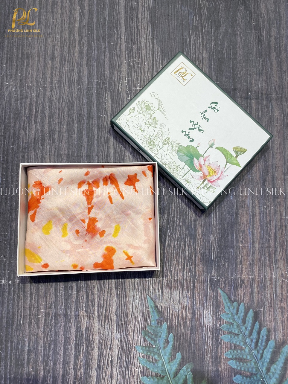 KHĂN LỤA LOANG THỦY ẤN