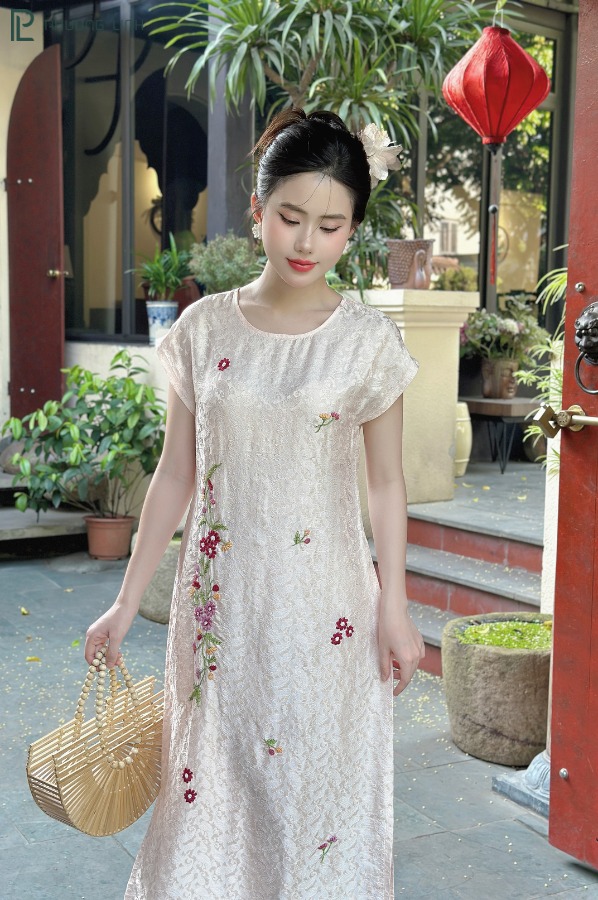 ĐẦM LỤA HUYỀN VY - HỒNG NUDE