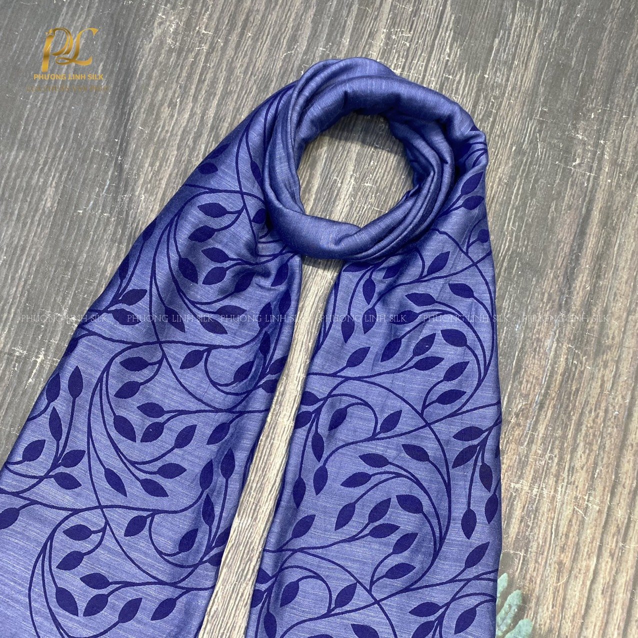 KHĂN TƠ THỦ CÔNG LANH IN NGHỆ THUẬT