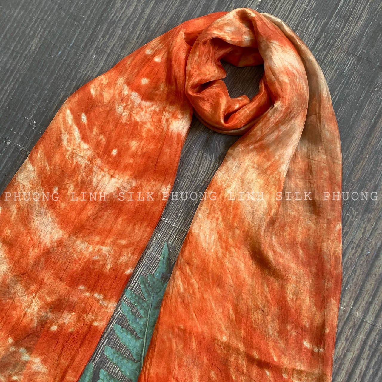 KHĂN LỤA NHẸ 100% TƠ TẰM LOANG KHỐI