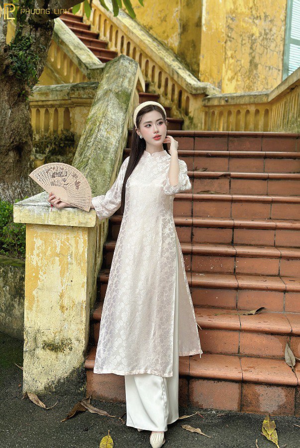 ÁO DÀI LỤA TƠ TẰM HÀ ĐÔNG SUÔNG NGỌC HỒI