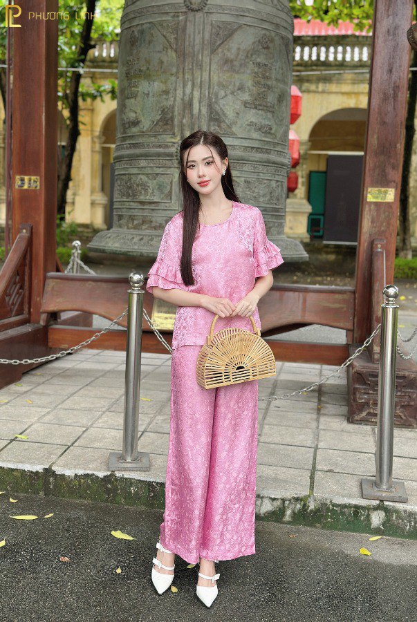 BỘ ĐỒ LỤA TƠ TẰM PHỤC LINH