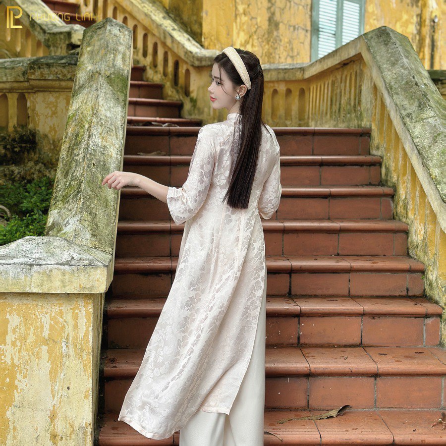 ÁO DÀI LỤA TƠ TẰM HÀ ĐÔNG SUÔNG NGỌC HỒI