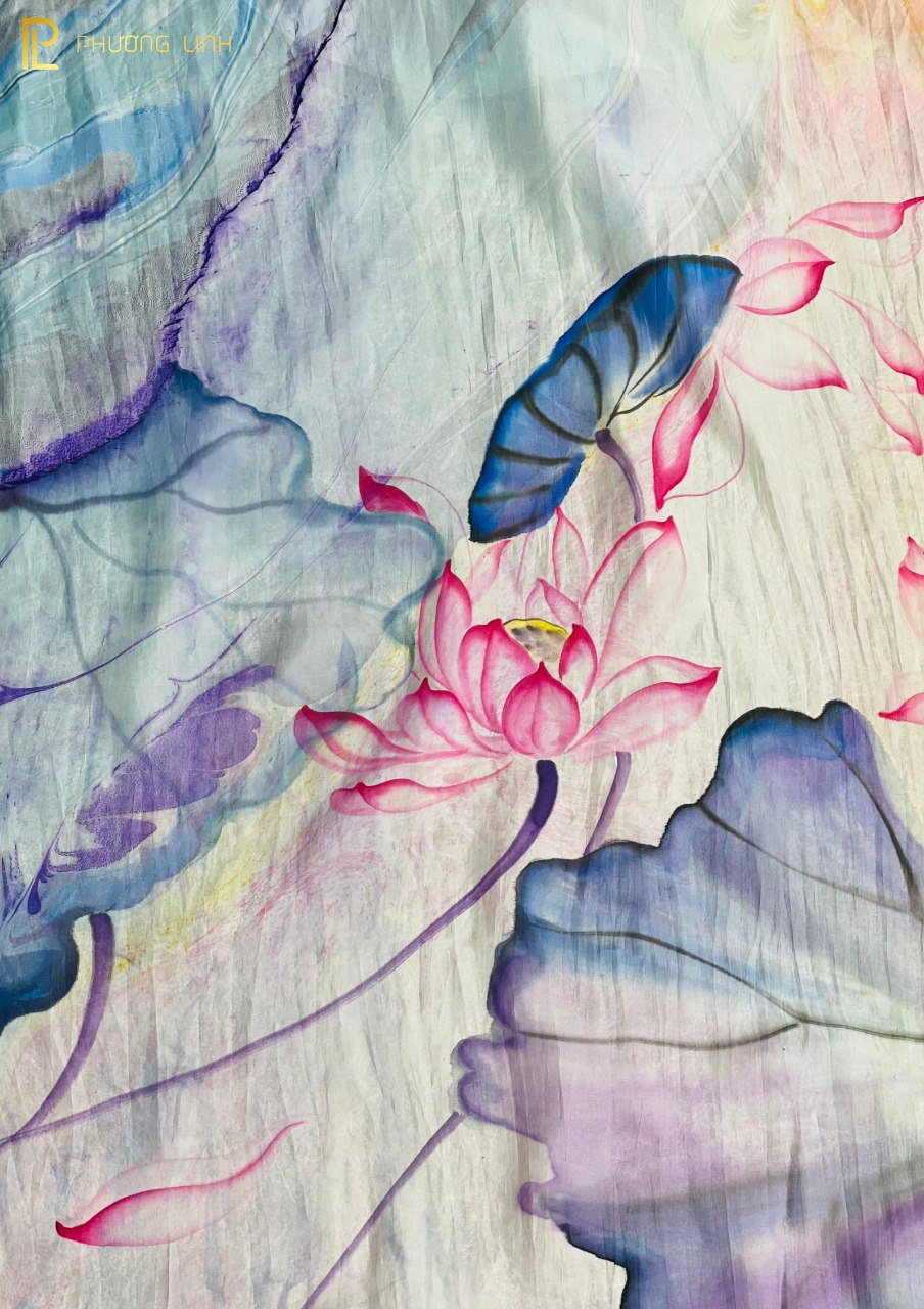 KHĂN LỤA HÀ ĐÔNG VẼ TAY ĐỘC BẢN THỦY ẤN HOA SEN QUỐC