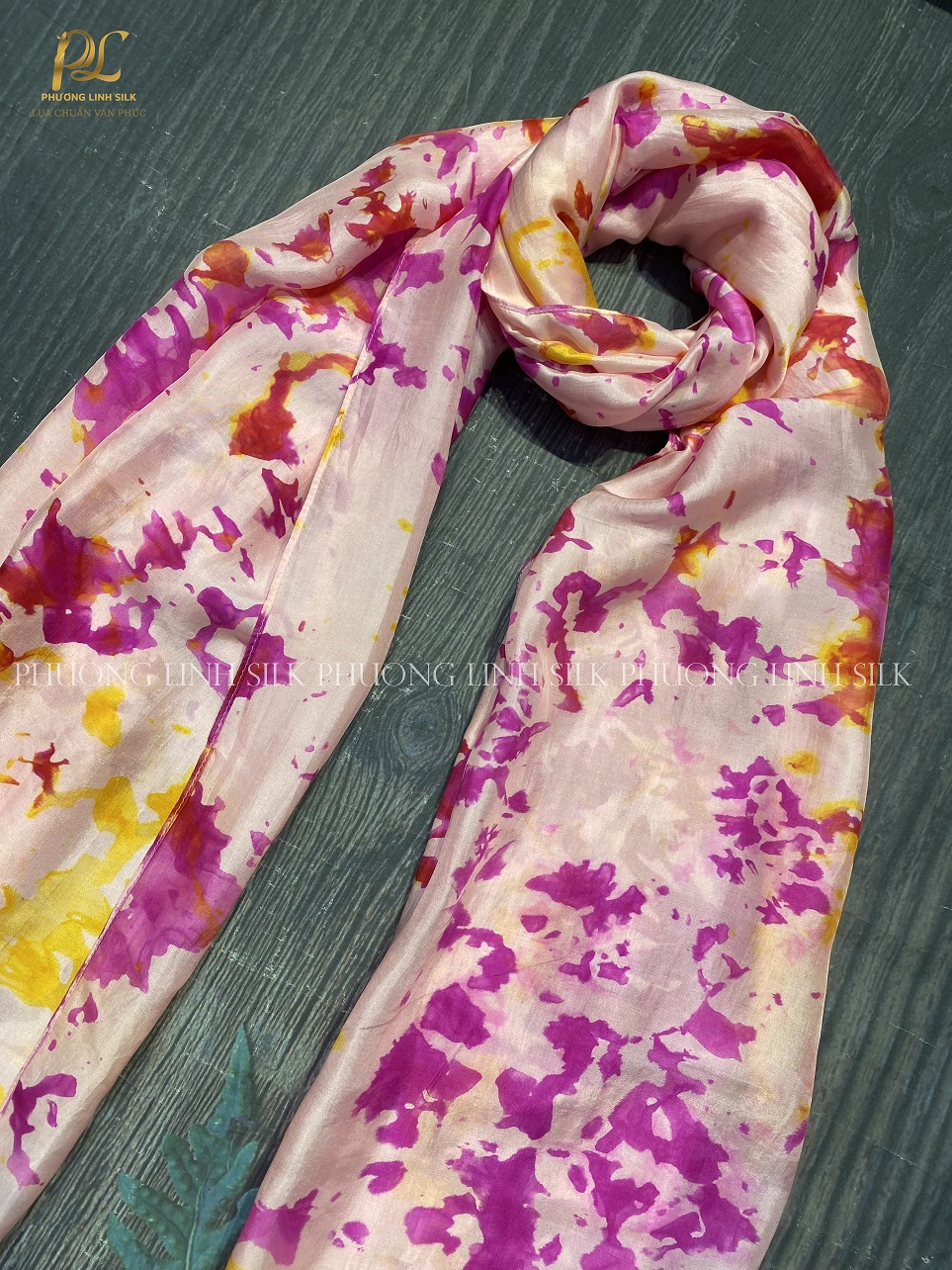 KHĂN LỤA LOANG THỦY ẤN