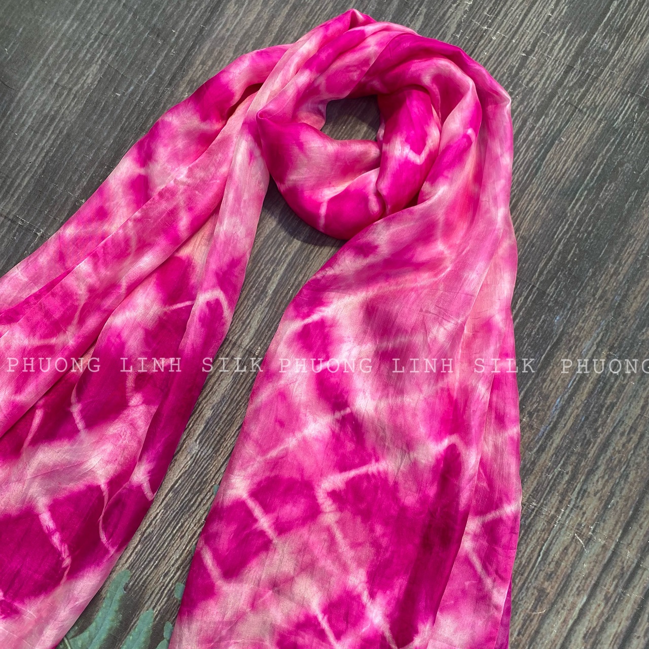 KHĂN LỤA NHẸ 100% TƠ TẰM LOANG KHỐI