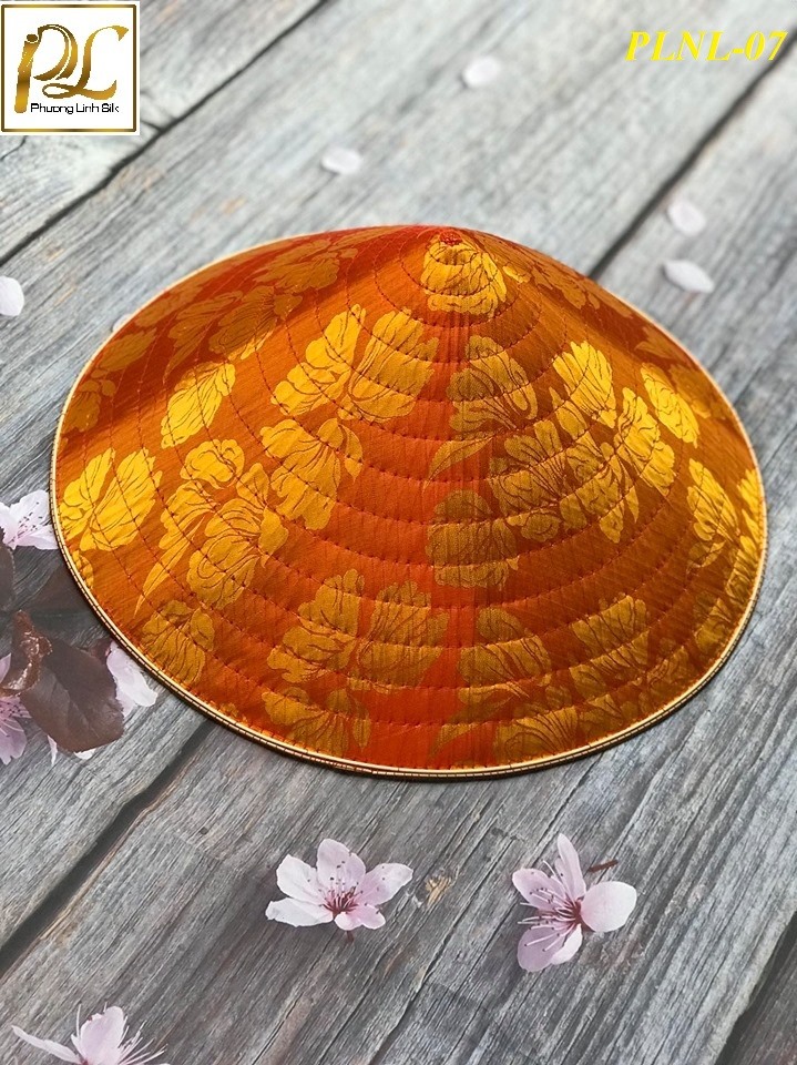 NÓN LÀNG CHUÔNG BỌC LỤA TƠ TẰM KỸ THUẬT VẠN PHÚC FORM NHỎ