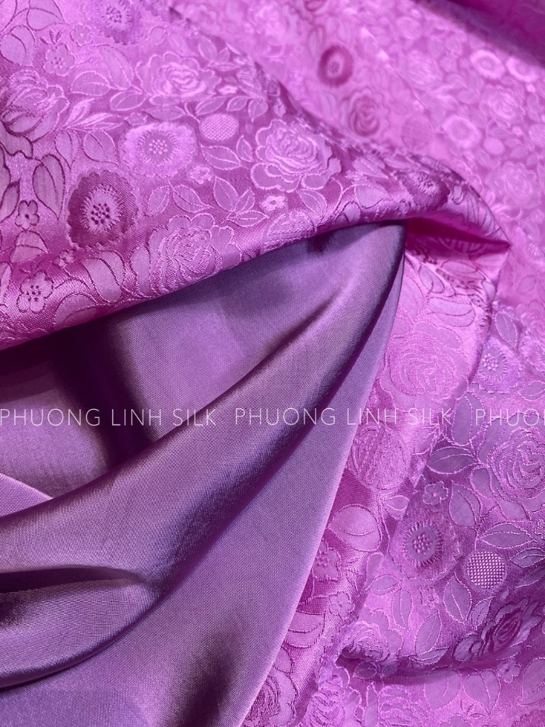 VẢI LỤA VÂN TÍM TRẮNG 100% TƠ TẰM VÀ VẢI SATIN TRƠN 70% TƠ TẰM