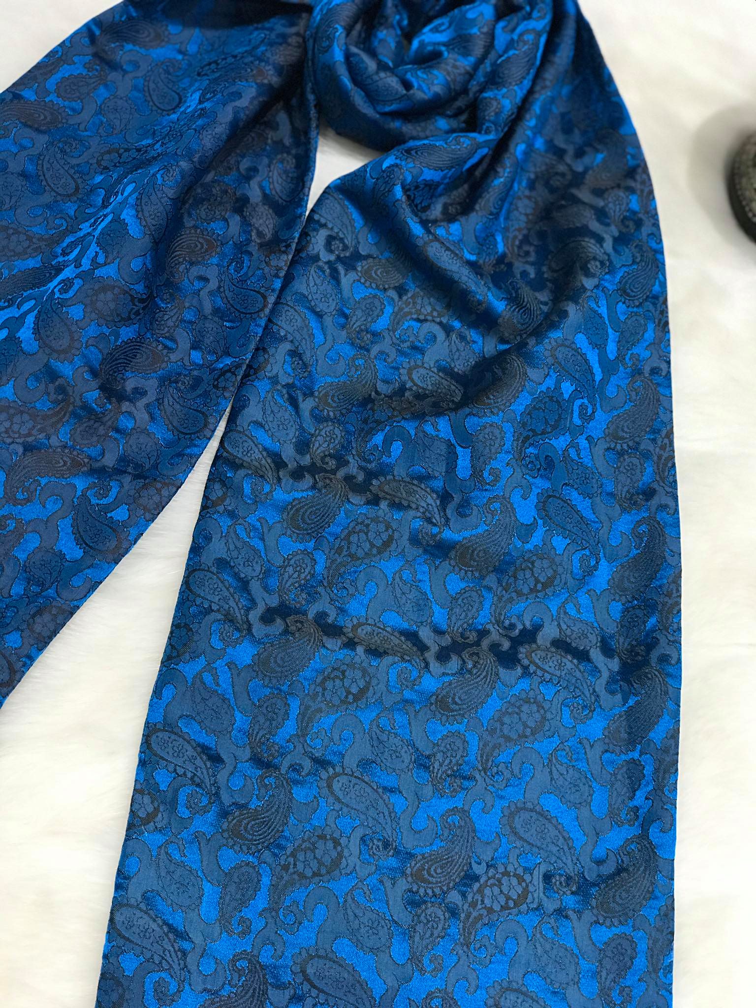 KHĂN LỤA SATIN ỐNG 01