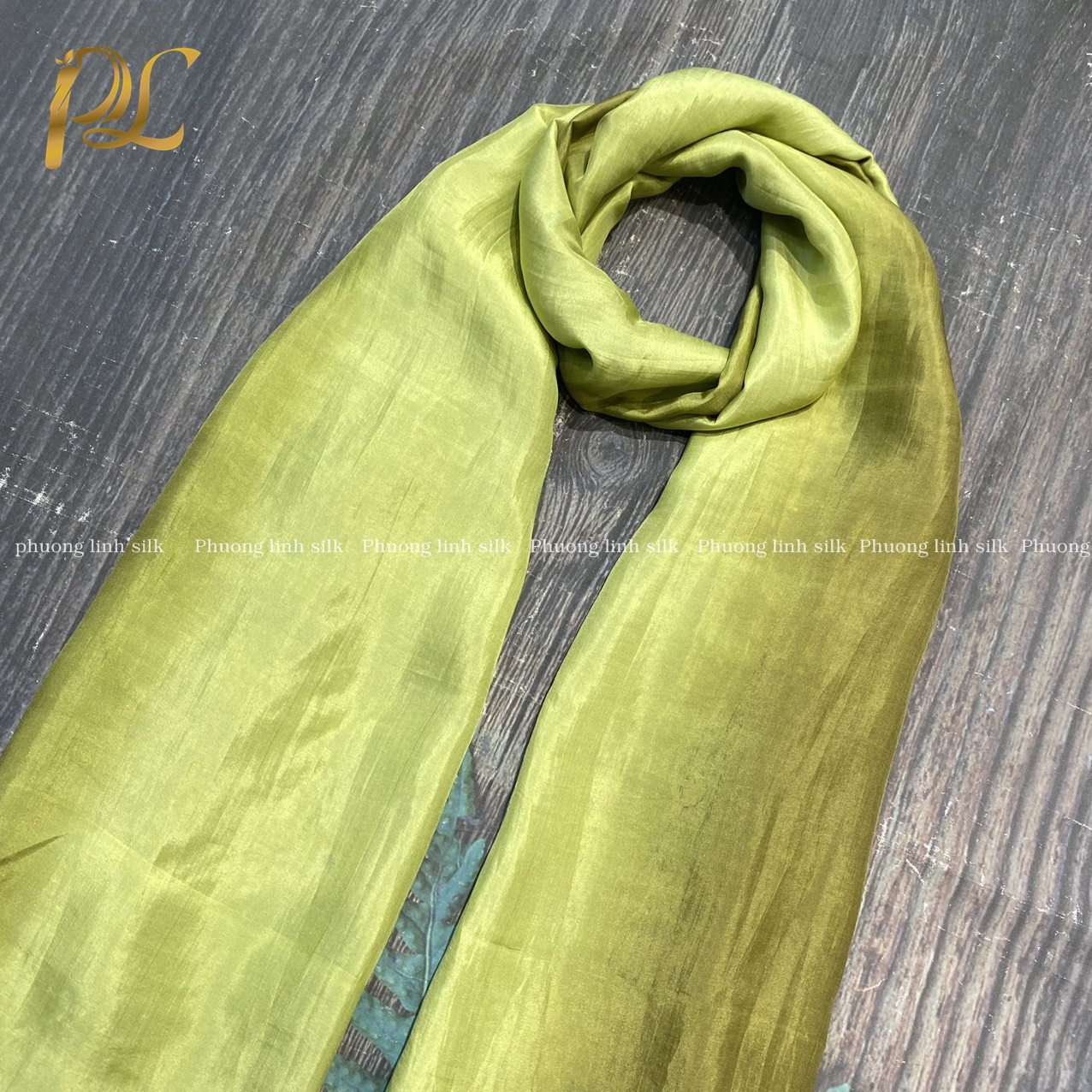 KHĂN LOANG BA MÀU NGHỆ THUẬT