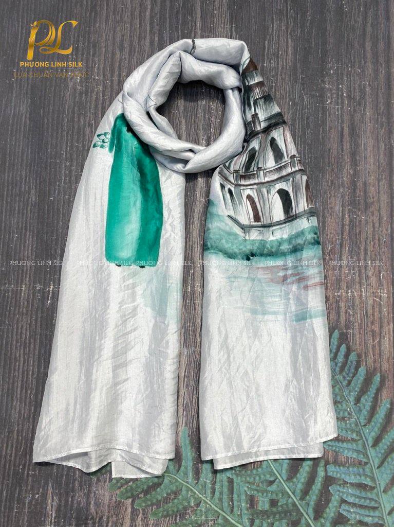 KHĂN LỤA VẼ MÀU NƯỚC NGHỆ THUẬT ĐỘC BẢN 100% TƠ TẰM HỒ GƯƠM & THIẾU NỮ BÊN ÁO DÀI
