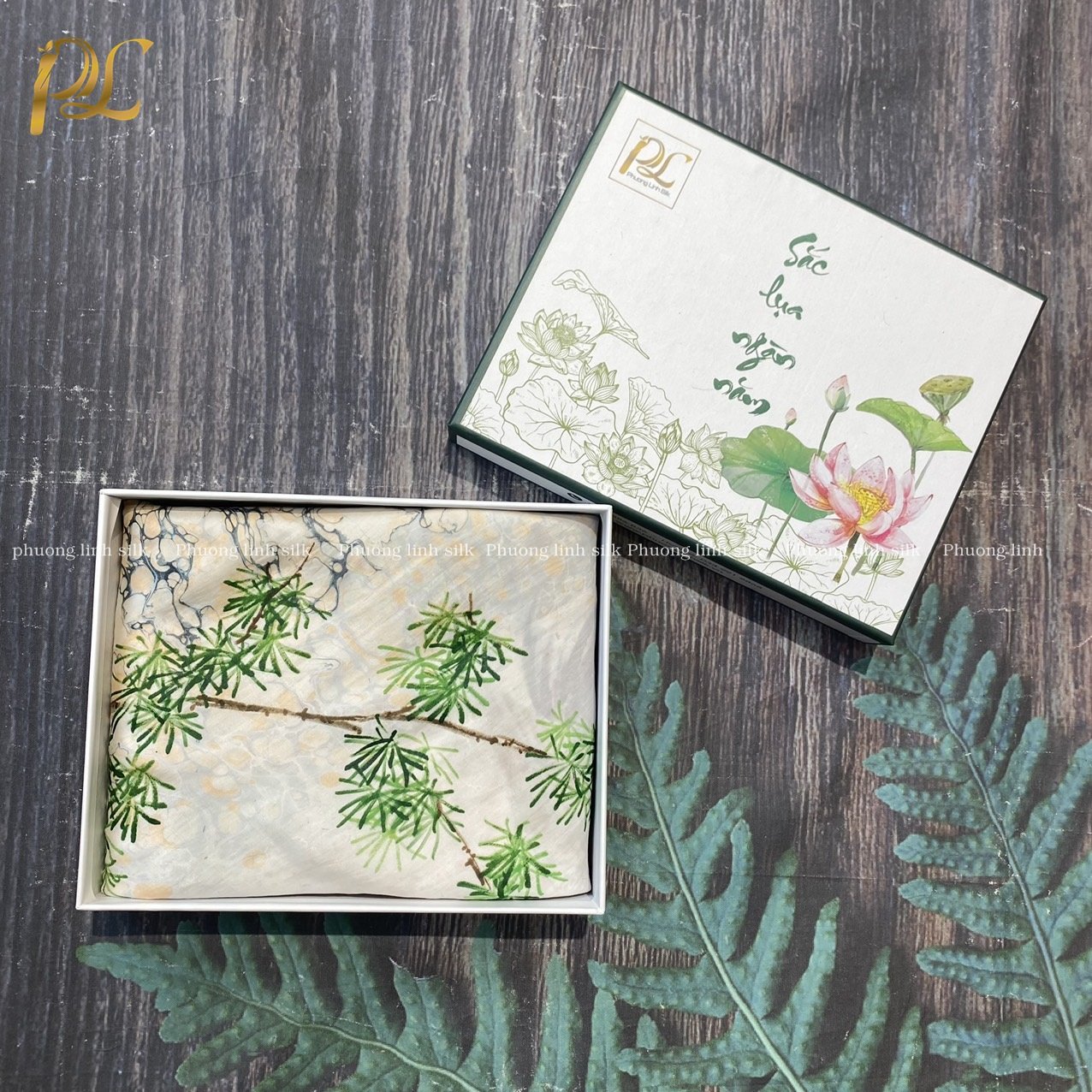 KHĂN LỤA VẼ TAY THỦY ẤN ĐỘC VẼ TRÚC HẠC