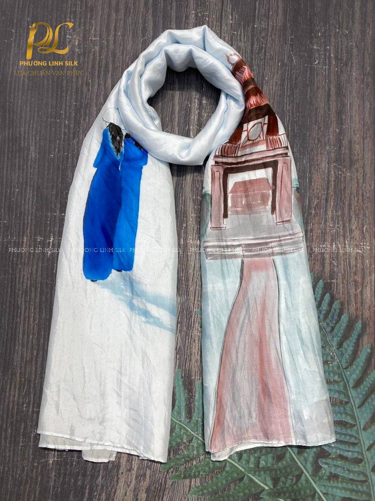 KHĂN LỤA VẼ MÀU NƯỚC NGHỆ THUẬT ĐỘC BẢN 100% TƠ TẰM KHUÊ VĂN CÁC & THIẾU NỮ BÊN ÁO DÀI