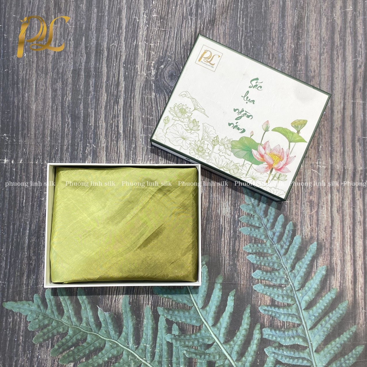 KHĂN LOANG BA MÀU NGHỆ THUẬT