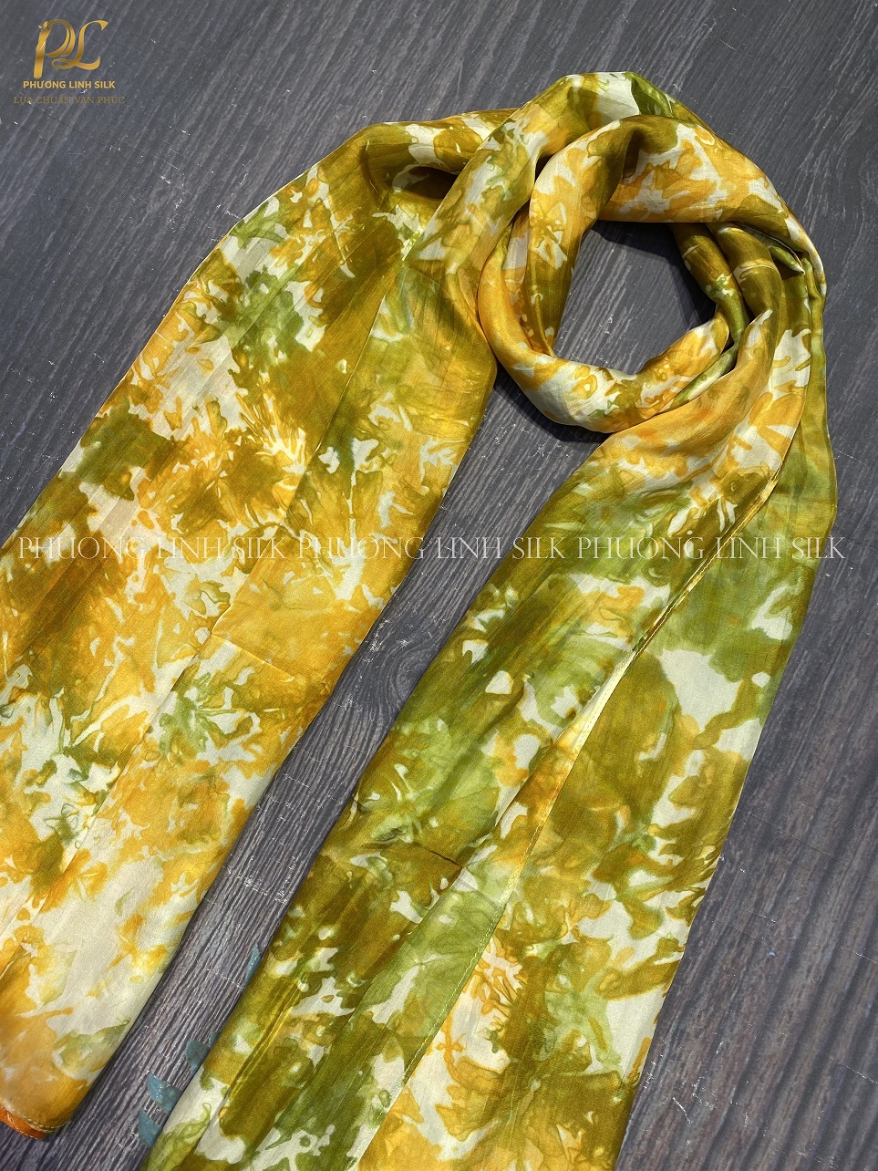 KHĂN LỤA LOANG THỦY ẤN