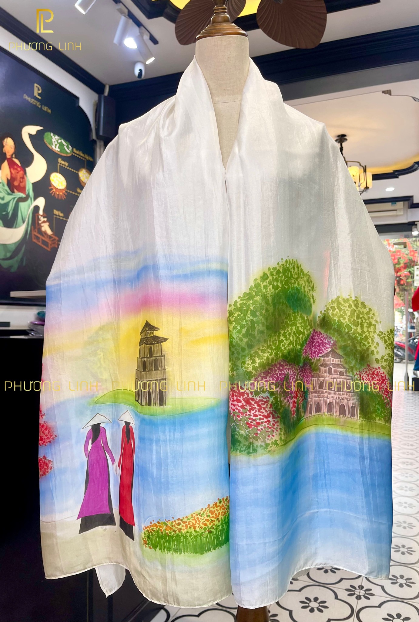 KHĂN LỤA HÀ ĐÔNG VẼ TAY NGHỆ THUẬT PHỐ CỔ CAO CẤP