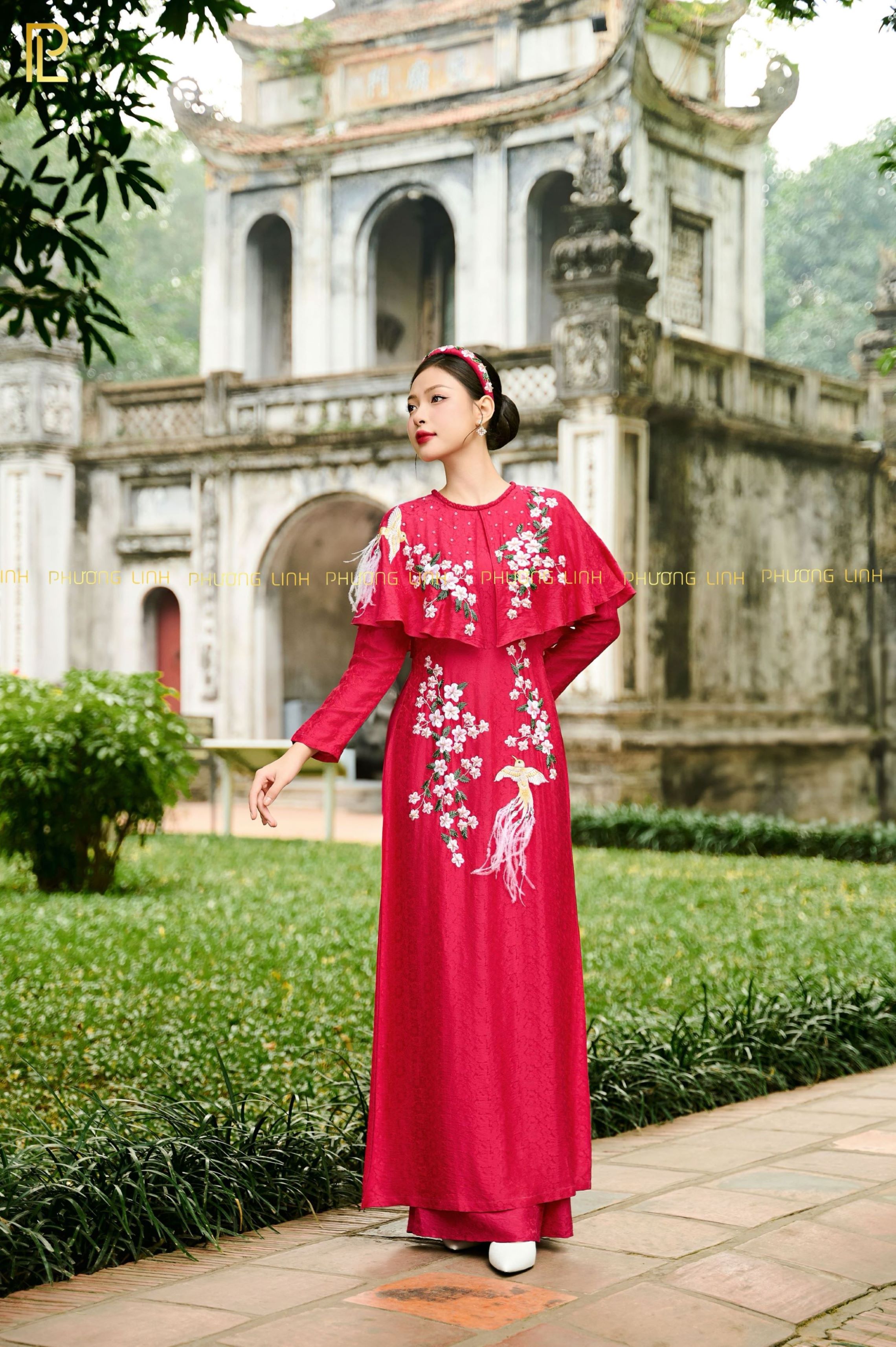 ÁO DÀI LỤA TƠ TẰM HÀ ĐÔNG THÊU TAY CHỈ TƠ ÉN XUÂN _ Uyển Vũ