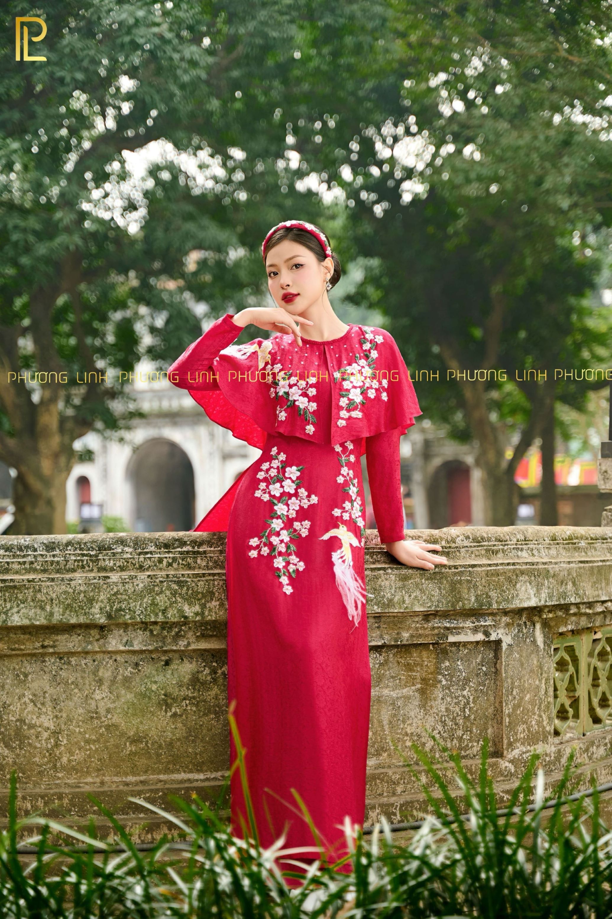 ÁO DÀI LỤA TƠ TẰM HÀ ĐÔNG THÊU TAY CHỈ TƠ ÉN XUÂN _ Uyển Vũ