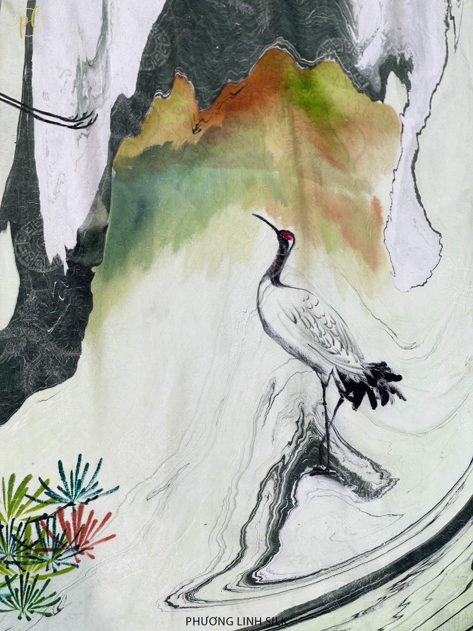 KHĂN LỤA VẼ TAY CAO CẤP VÂN CỔ THỦY ẤN 100% TƠ TẰM ĐỘC BẢN VẼ HẠC TIÊN