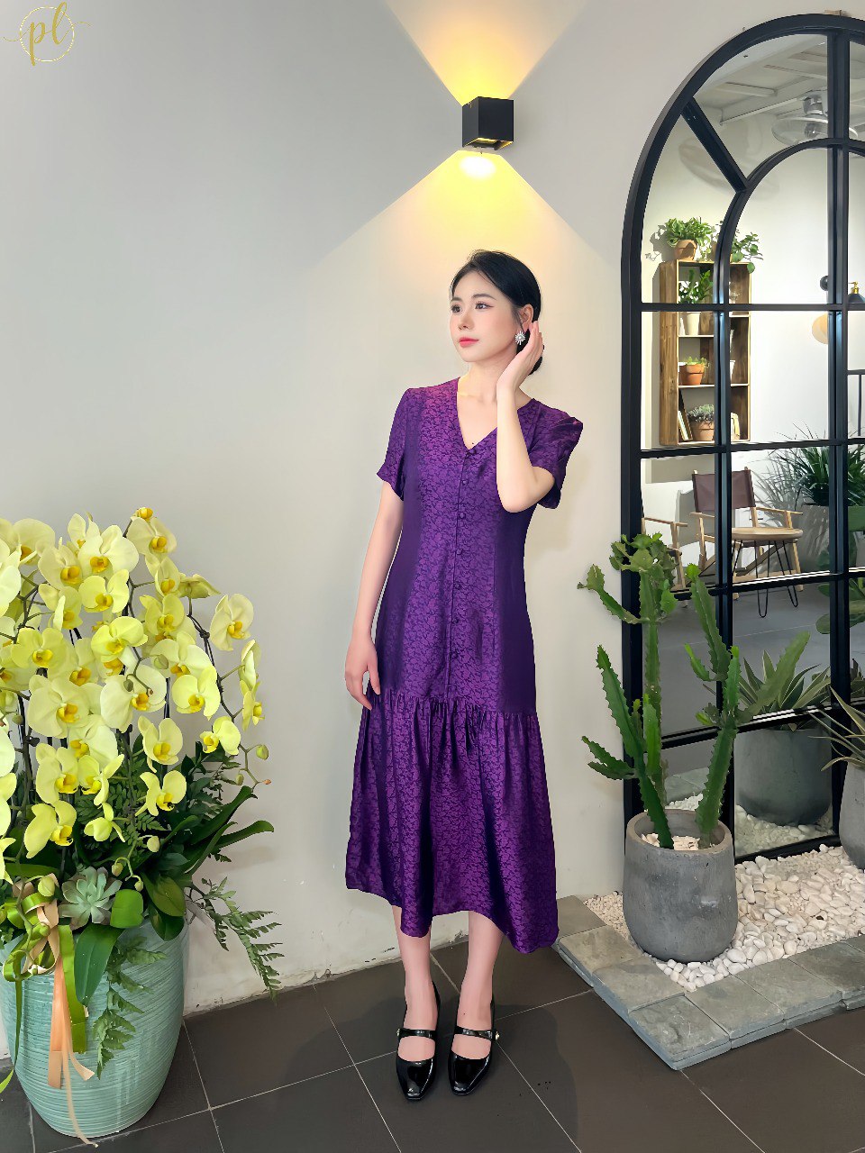 VÁY LỤA CỔ V BÈO GẤU KHUY TRƯỚC MAI TÍM