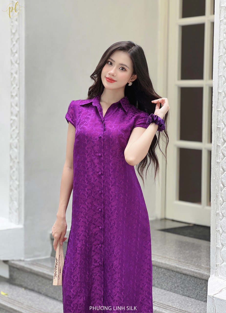 VÁY LỤA A CỔ SƠ MI BỌC LỤA CÔNG TÍM HUẾ