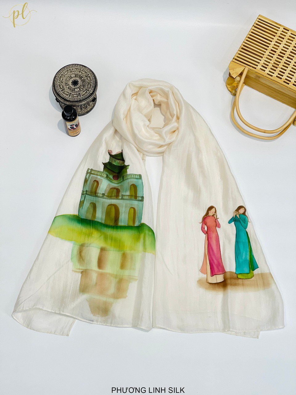 KHĂN LỤA VẼ MÀU NƯỚC NGHỆ THUẬT ĐỘC BẢN 100% TƠ TẰM PHONG CẢNH VIỆT NAM