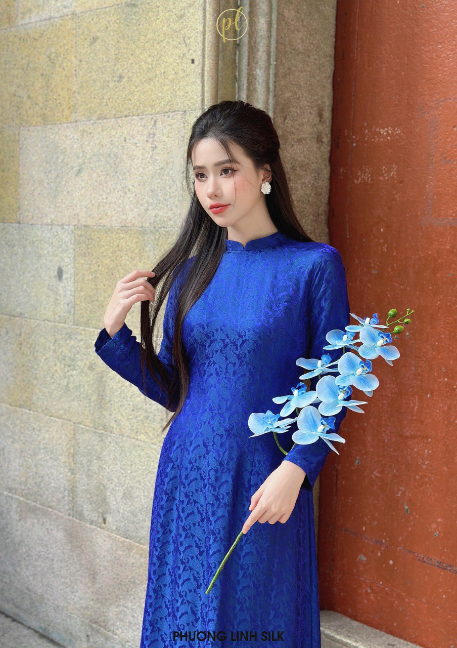 ÁO DÀI LỤA TRUYỀN THỐNG THƯ TUYỀN