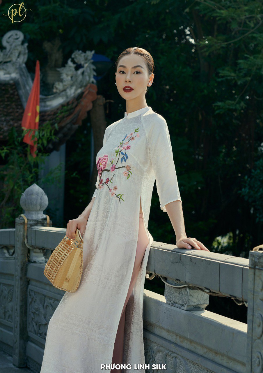 ÁO DÀI LỤA TƠ TẰM HÀ ĐÔNG YẾN  XUÂN