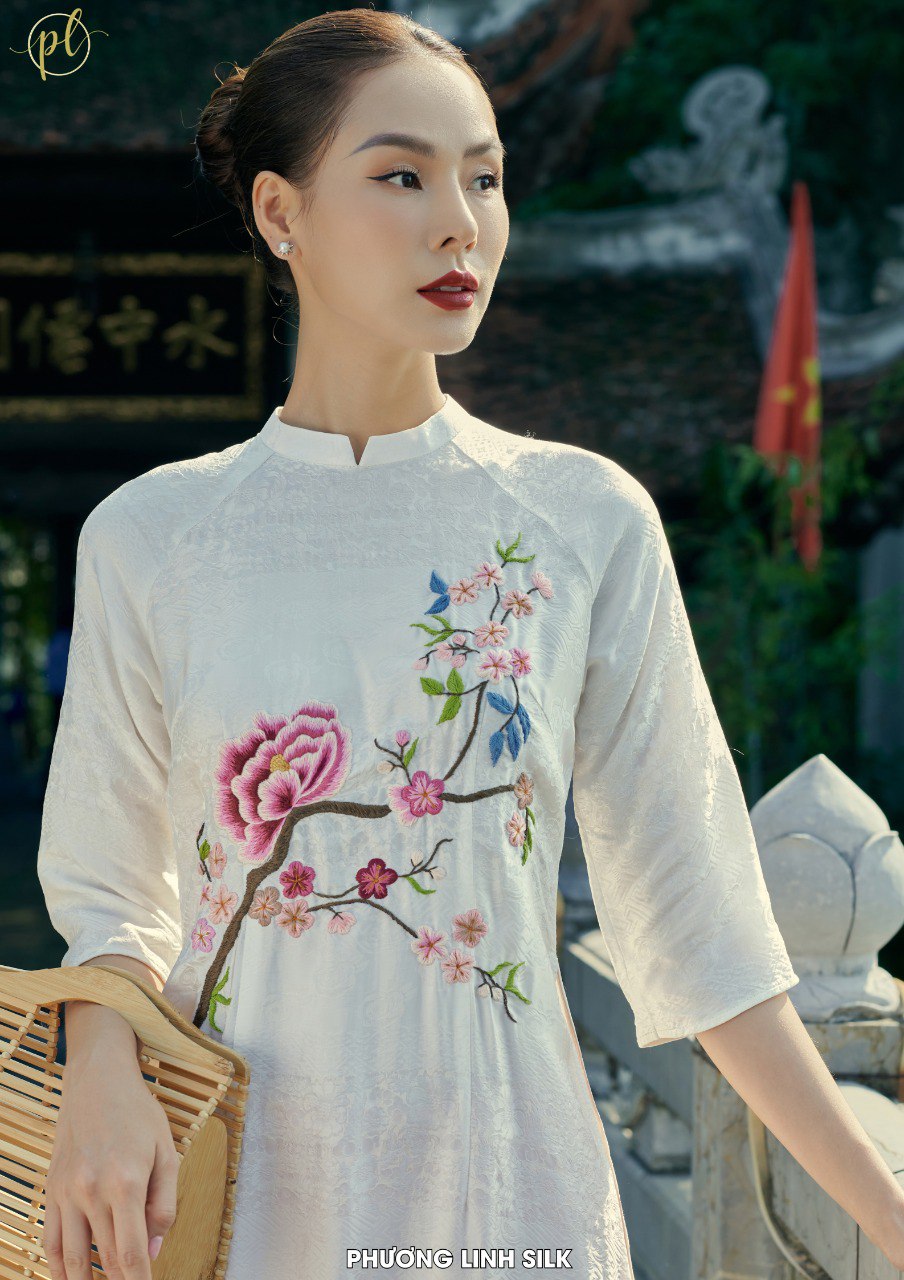 ÁO DÀI LỤA TƠ TẰM HÀ ĐÔNG YẾN  XUÂN