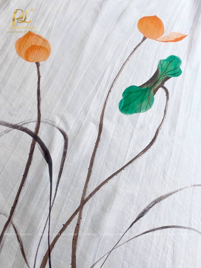 KHĂN LỤA VẼ MÀU NƯỚC NGHỆ THUẬT 100% TƠ TẰM HOA SEN QUỐC