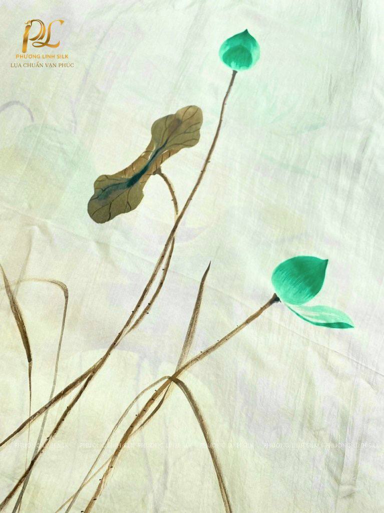 KHĂN LỤA VẼ MÀU NƯỚC NGHỆ THUẬT 100% TƠ TẰM HOA SEN QUỐC