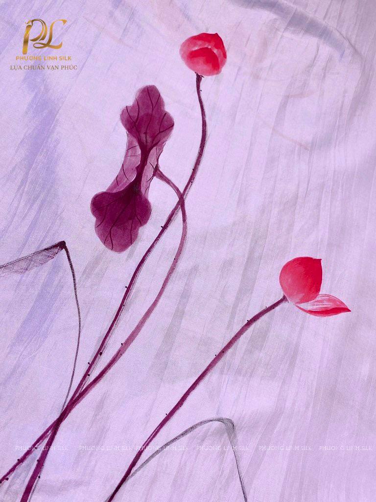 KHĂN LỤA VẼ MÀU NƯỚC NGHỆ THUẬT 100% TƠ TẰM HOA SEN QUỐC