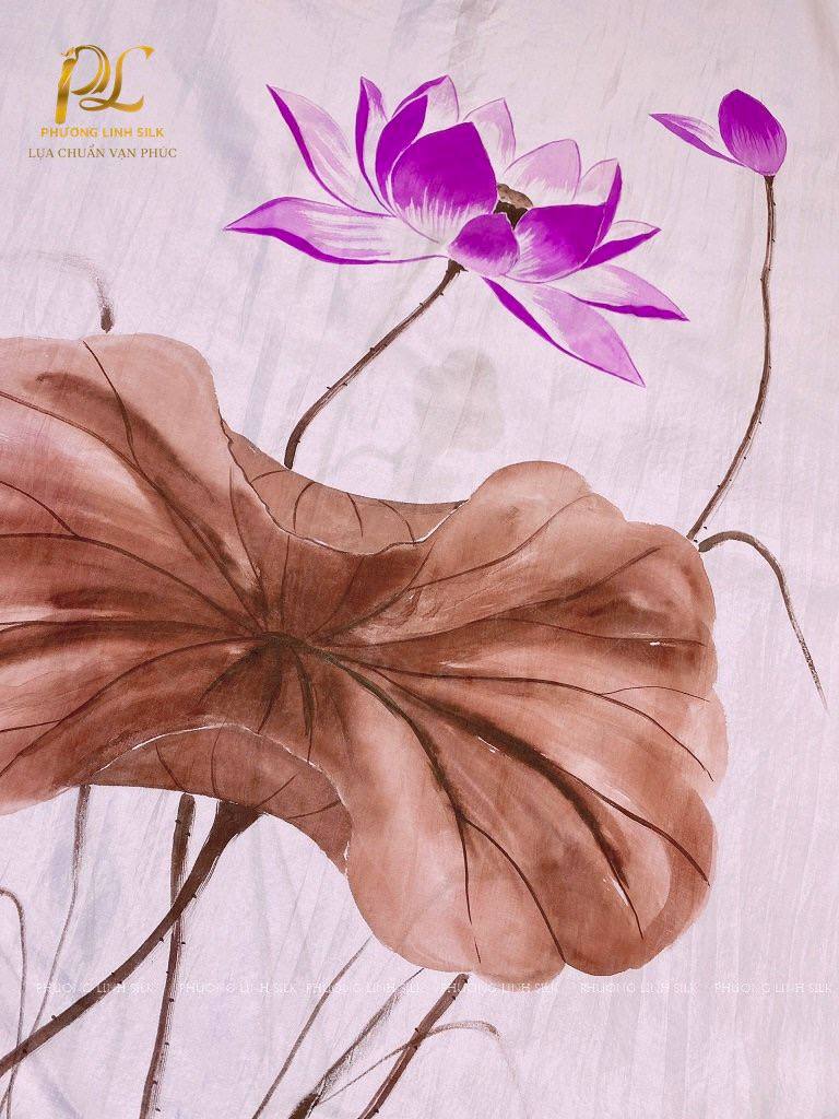 KHĂN LỤA VẼ MÀU NƯỚC NGHỆ THUẬT 100% TƠ TẰM HOA SEN QUỐC