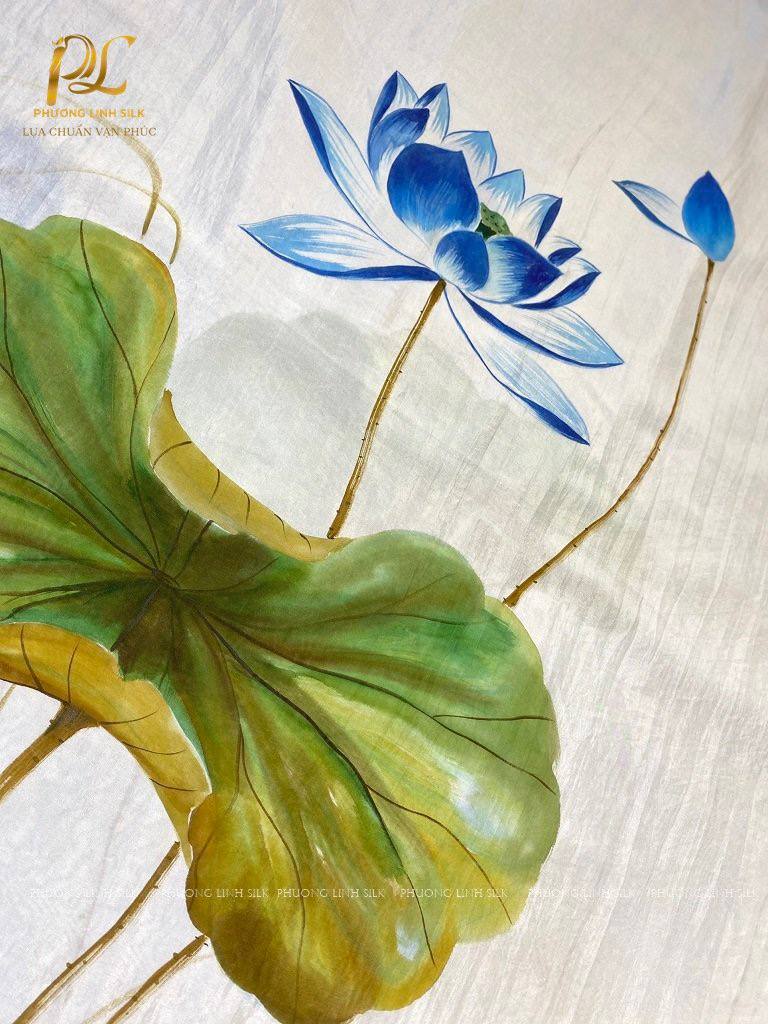 KHĂN LỤA VẼ MÀU NƯỚC NGHỆ THUẬT 100% TƠ TẰM HOA SEN QUỐC