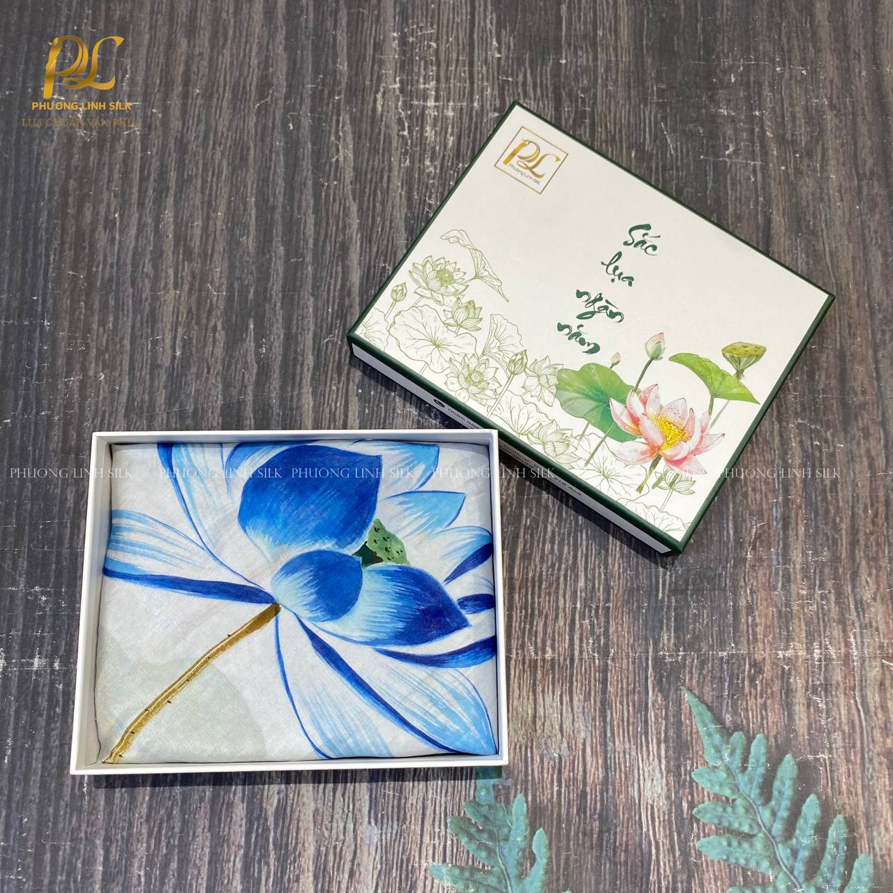 KHĂN LỤA VẼ MÀU NƯỚC NGHỆ THUẬT 100% TƠ TẰM HOA SEN QUỐC