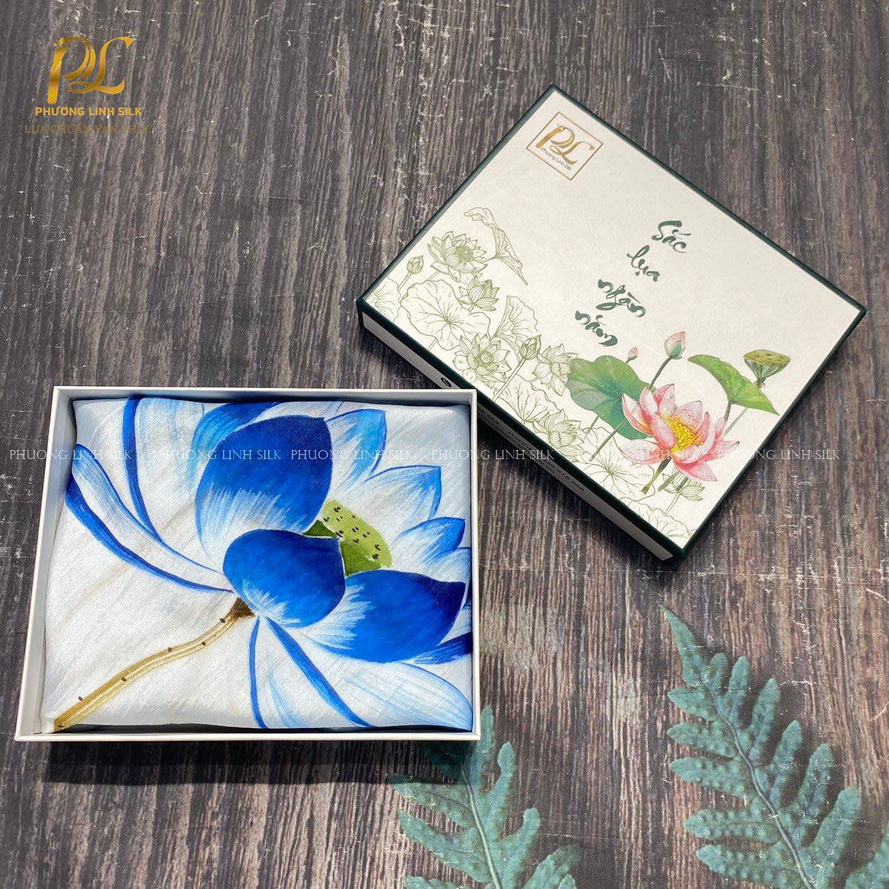 KHĂN LỤA VẼ MÀU NƯỚC NGHỆ THUẬT 100% TƠ TẰM HOA SEN QUỐC