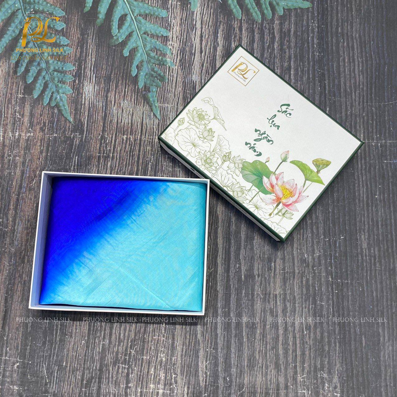 KHĂN LOANG BA MÀU NGHỆ THUẬT