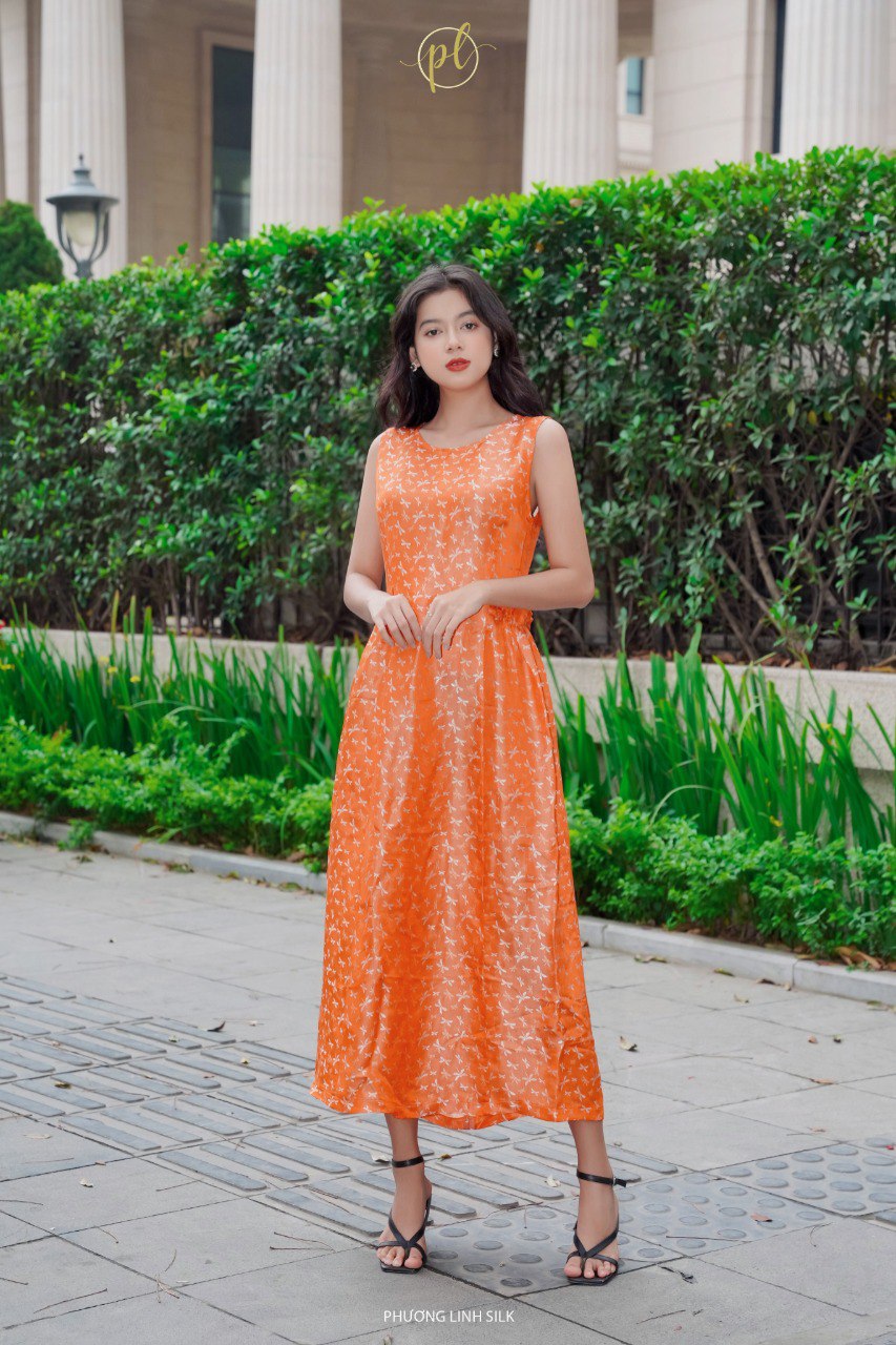 VÁY LỤA TƠ TẰM NHÚM SƯỜN