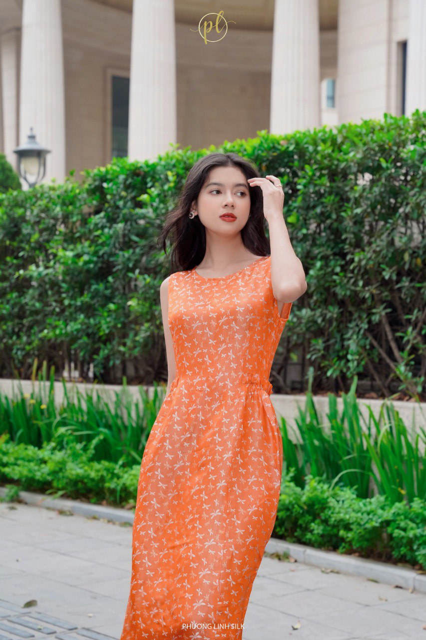 VÁY LỤA TƠ TẰM NHÚM SƯỜN